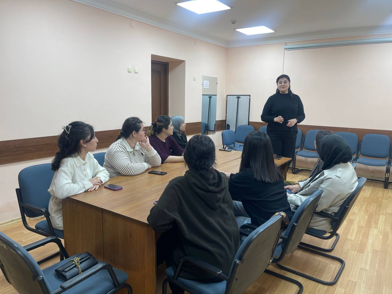 Семинарда долзарб масала муҳокама қилинди