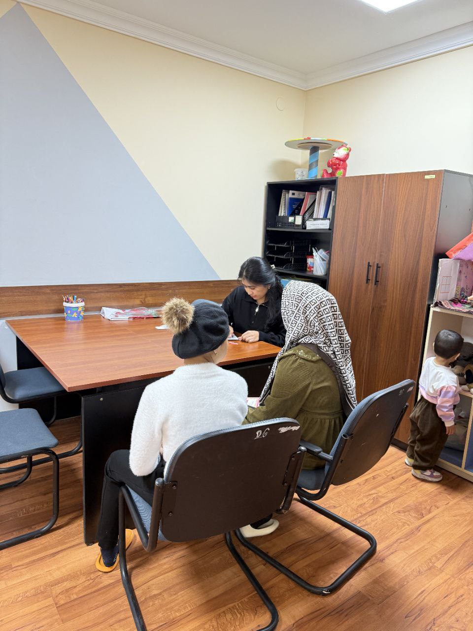  БОЛА ПАРВАРИШИ УЧУН НАФАҚА ОЛИШ: ҲУЖЖАТЛАР ЮЗАСИДАН  ТЕГИШЛИ ТУШУНЧАЛАР БЕРИЛДИ ВА ЙЎНАЛТИРИЛДИ