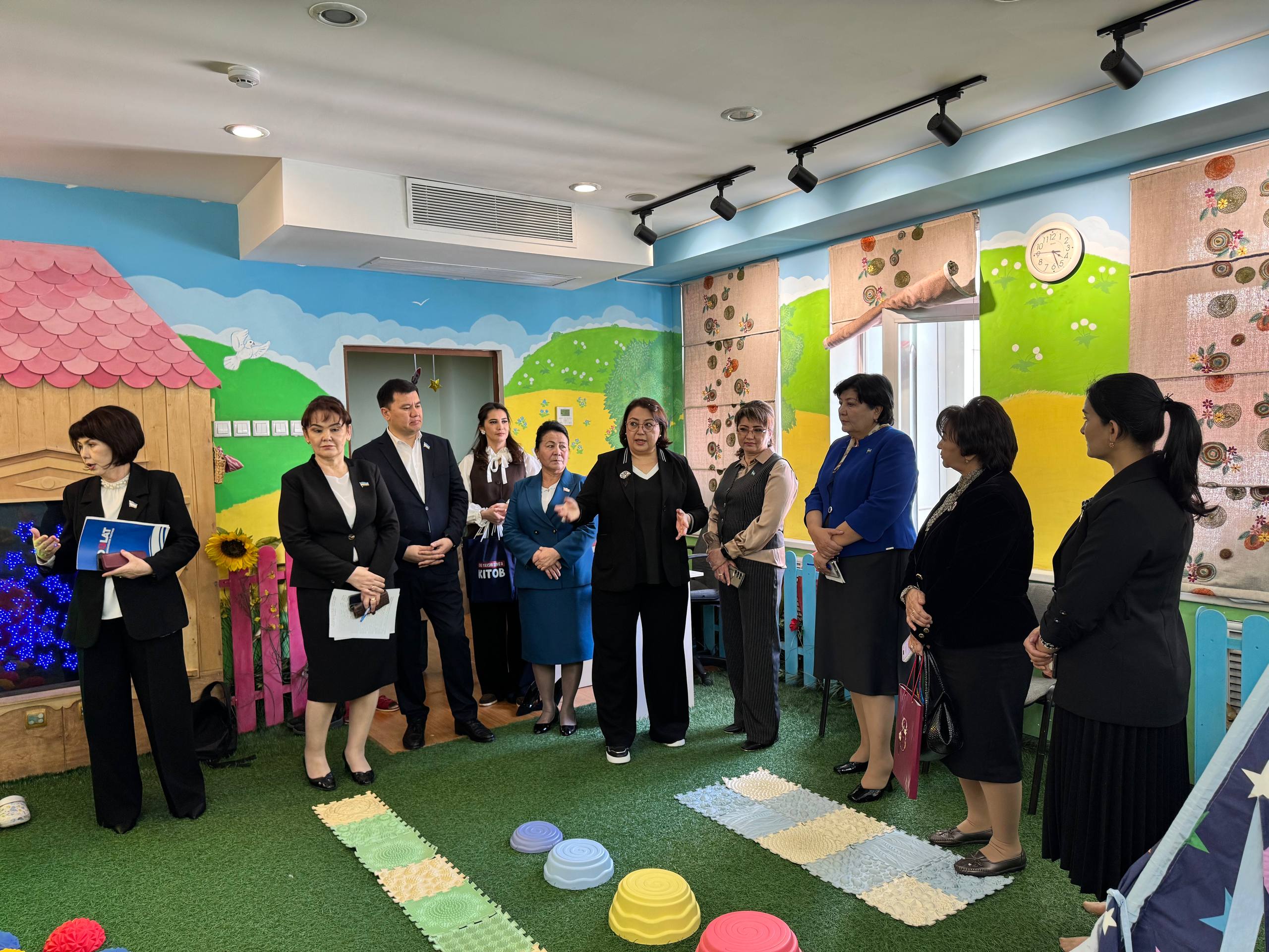  ПАРЛАМЕНТАРИИ ОЗНАКОМИЛИСЬ С РАБОТОЙ РЦСАД